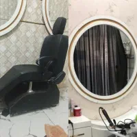 اینه و صندلی اصلاح