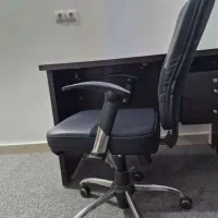 میز و صندلی گردان