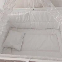 تخت گهواره|تخت و صندلی بچه|شیراز, آزادگان|دیوار