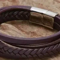 استخدام فوری 2 نیروی خانم (مونتاژ کار وکمک چرخکار)