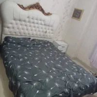تخت دونفره همراه با تشک
