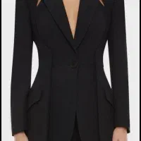 وسط کار خیاطی