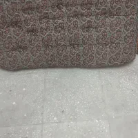 دو عدد پشتی|پشتی|یزد, |دیوار