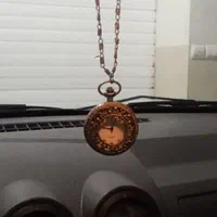 ساعت آویز زیبا