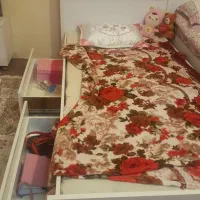 تخت خواب دخترانه خیلی تمیز