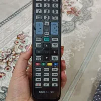 تلویزیون ۴۲ اینچ سامسونگ همراه میز|تلویزیون و پروژکتور|اصفهان, باغ فدک|دیوار