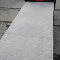 تخت یک نفره فلزی سالم باتشک