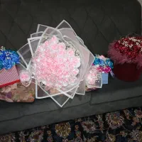 باکس گل ودسته گل روبانی