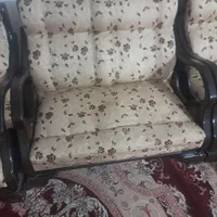مبل ۸ نفر سالم فقط چندتا دسته هاش رنگ ندار|مبلمان خانگی و میز عسلی|اصفهان, خیادان|دیوار