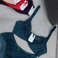 لباس زیر زنانه