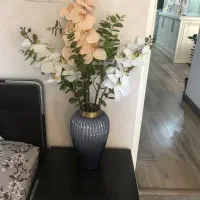 فروش گل و‌گلدان