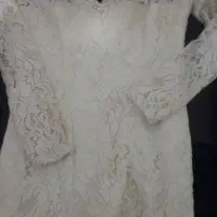 یک دست لباس زنانه فقط یک بارپوشیده شده