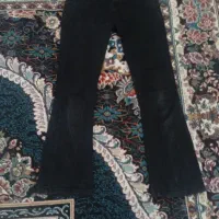 یک عدد شلوار لی تفنگی