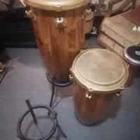 تومبا|درام و پرکاشن|شاهین‌شهر, خانه کارگر|دیوار