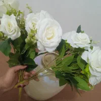 گل و گلدان