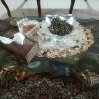 مبل سلطنتی همراه با میز وسطی و دوعدد میز عسلی|مبلمان خانگی و میز عسلی|تهران, هروی|دیوار