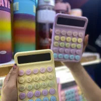 فروشنده خانم برای مغازه پوشاک زنانه