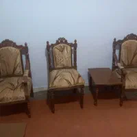 دو دست مبل راحتی و سلطنتی|مبلمان خانگی و میز عسلی|قوچان, |دیوار