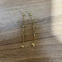 گوشواره و انگشتر صدبالای تابلو