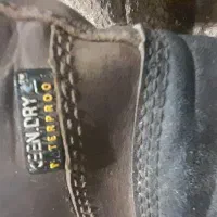 کفش‌کوهنوردی‌‌‌|کیف، کفش، کمربند|نیشابور, ۲۲ بهمن|دیوار