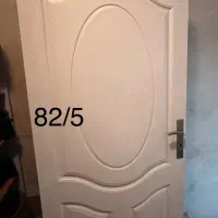 در اتاق و دستشویی