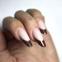 خدمات تخصصی / کاشت ناخن /ابوطالب
