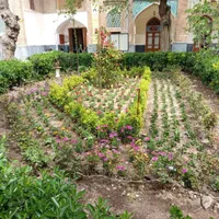 باغبانی هرس گل و نهال کاری جابجایی نهال درخت|خدمات باغبانی و درختکاری|مشهد, توس (بلوار توس)|دیوار