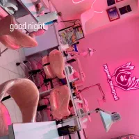 اجاره میز ناخن آرایشگاه