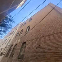 ویلایی/۳طبقه ۴۴متری مستقل/۳ سرویس/مظاهری ۱۷شهریور