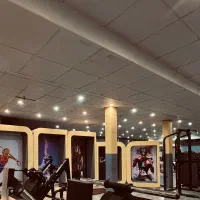 منشی باشگاه بدنسازی بانوان