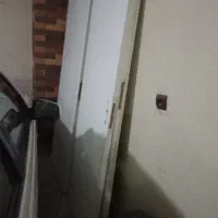 ۴ عدد درب چوبی