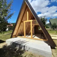 آلاچیق و ویلاسوئیسی پله چوبی