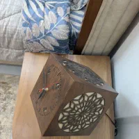 آباژور ساعتدار چوب راش منبت کارِ دست|چراغ خواب و آباژور|تهران, پونک|دیوار