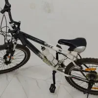 دوچرخه|دوچرخه، اسکیت، اسکوتر|شیراز, کوشک میدان|دیوار