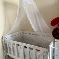 گهواره کنارمادر