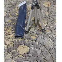 سه پایه دوربین