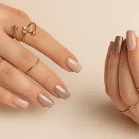 خدمات کاشت ناخن تخفیف