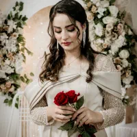 عکاس و‌فیلمبردار خانم