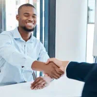 آگهی جذب نیرو فروشگاه کامپیوتری