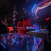 گارسون ، سالن کار و ظرف شور