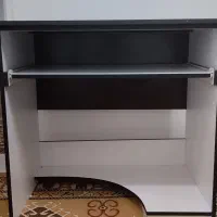 میز تحریر در حد نو