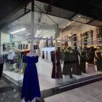 فروشگاه-تجاری-در-قلب-پارک-بازار