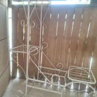 استند فلزی گل