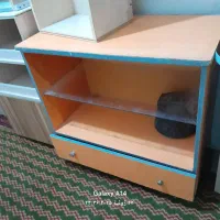 تعدادطبقه کمدمیزنهارخوری۴نفر صندلی چرخی میزجلومبلی|کتابخانه، شلف، قفسه‌های دیواری|بجنورد, |دیوار