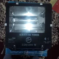 پروژکتور ۴۰۰وات