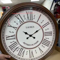 ساعت دیواری