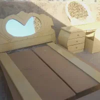 تخت و میز آرایش|تخت و سرویس خواب|نجف‌آباد, رجایی شمالی|دیوار