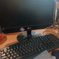 کامپیوتر ال جی با همه تجهیزات و اسپیکر