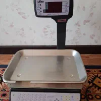 ترازو دیجیتال محک