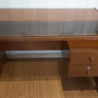 میز اداری و تحریر